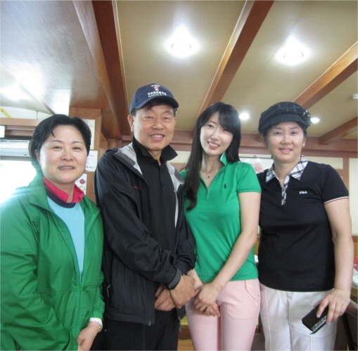 등반대회에서 배우 강석님과
