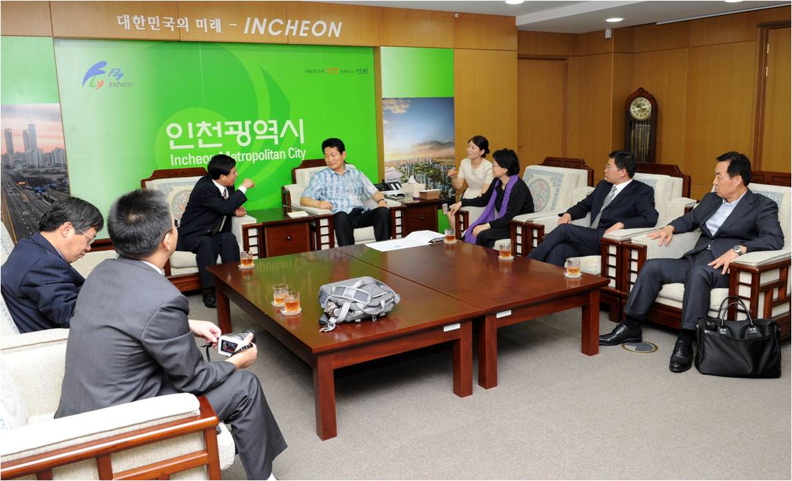 왕융푸인민일보부사장방문인천시송영길시장