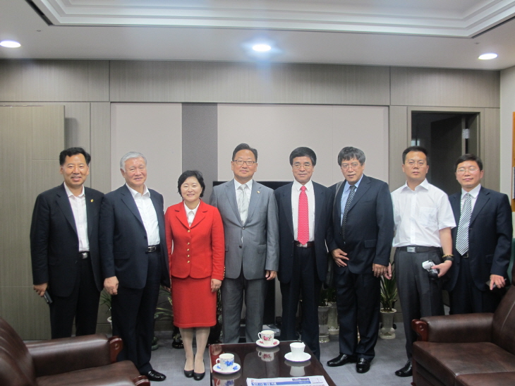 유일호 국회의원님과 함께